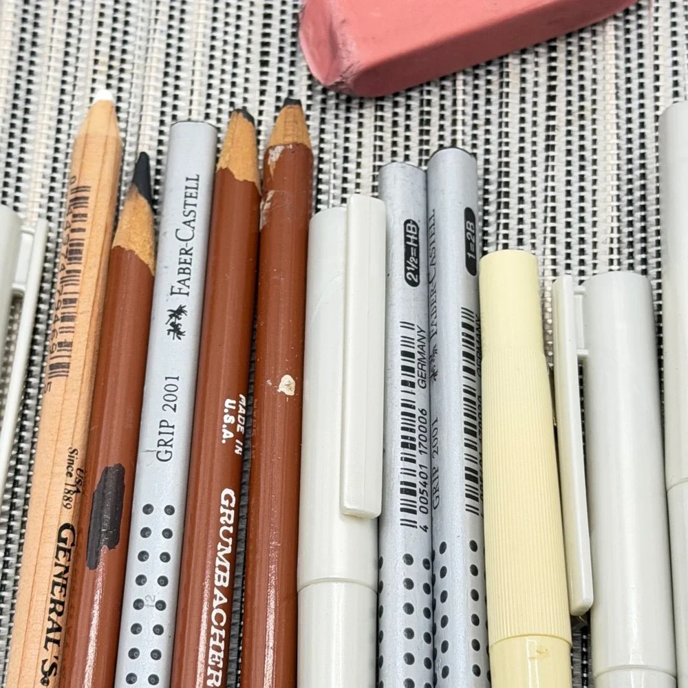 Artist‎ Drawing Set Grumbacher General's Charcoal Faber-Castell Prismacolor Pens